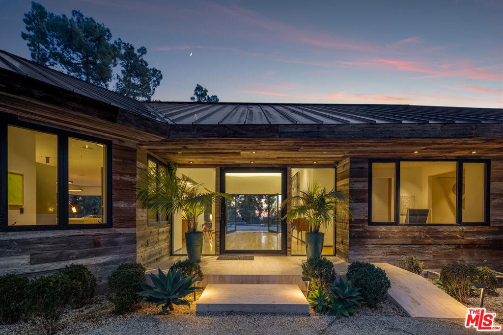 El Retiro Way, Beverly Hills, CA 90210