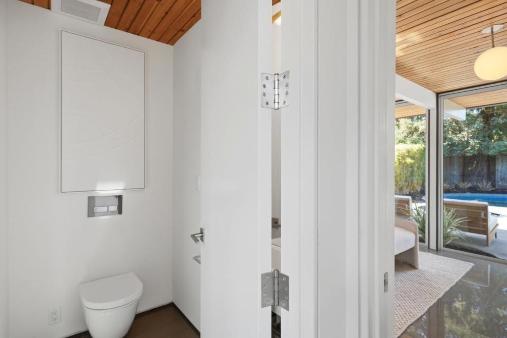 Lorne Way, Sunnyvale, CA 94087