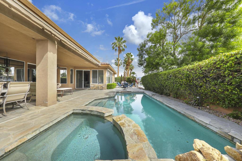 Via Montana, La Quinta, CA 92253