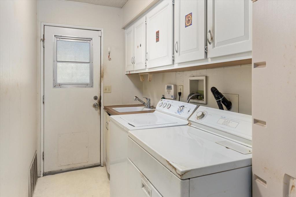 N El Camino Real, Encinitas, CA 92024