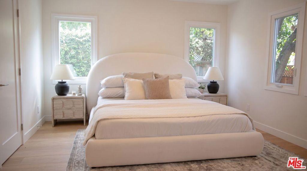Rosewood Ave, Los Angeles, CA 90036