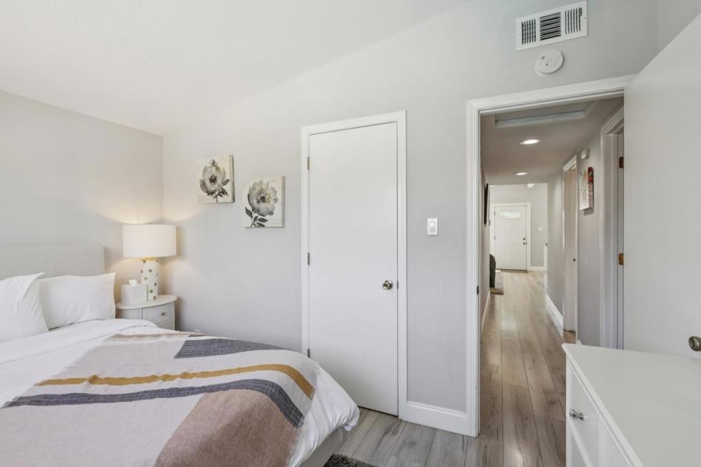 Cathay Dr, San Jose, CA 95122