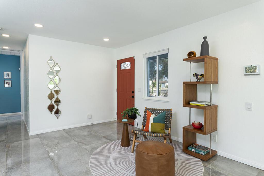 N Chuperosa Rd, Palm Springs, CA 92262