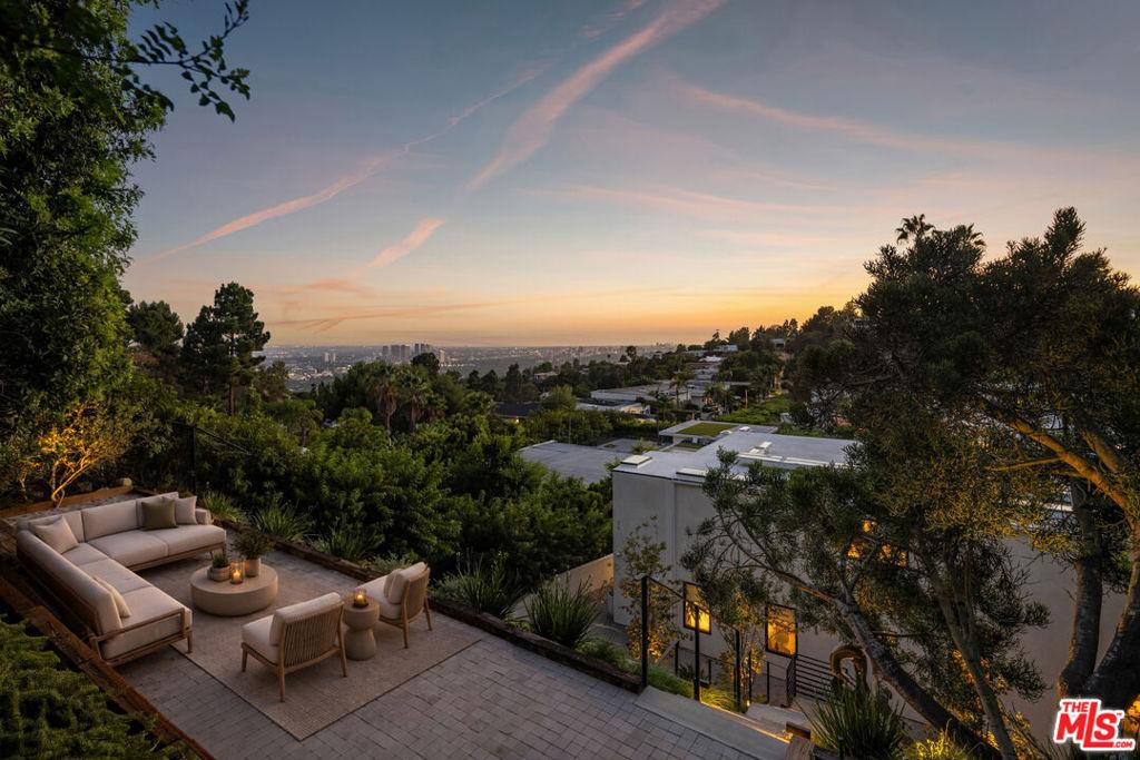 Arkell Dr, Beverly Hills, CA 90210