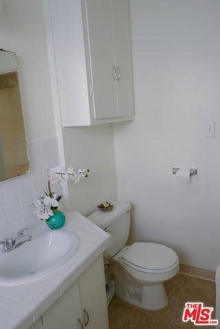 Rose Ave, Venice, CA 90291