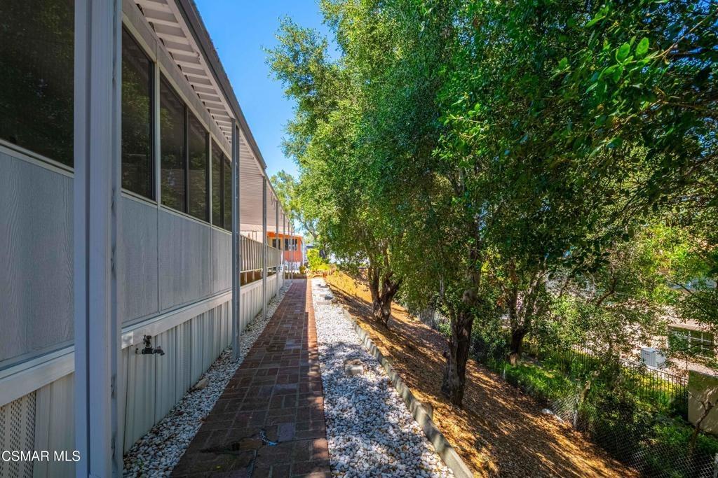 Phyllis Way, Newbury Park, CA 91320