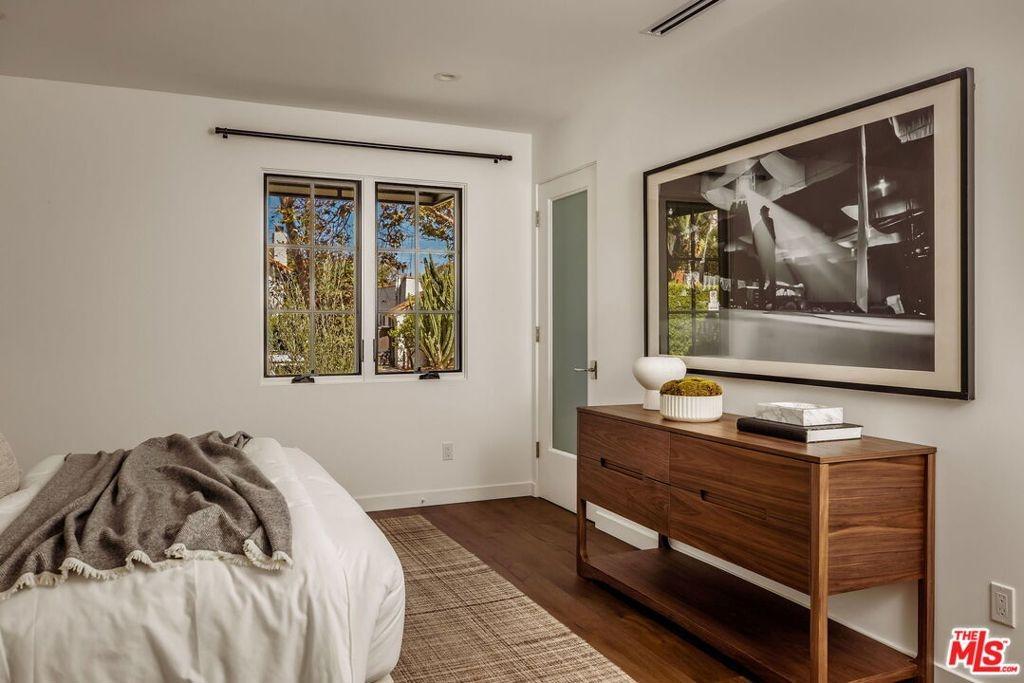 N La Jolla Ave, Los Angeles, CA 90048