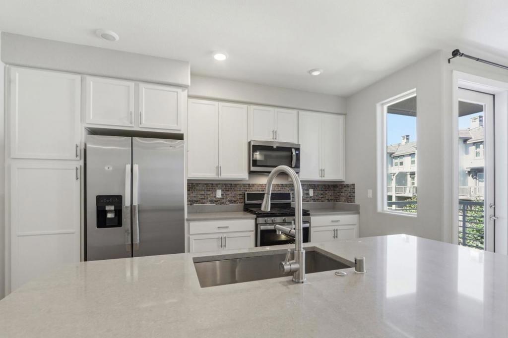 Currant Rd, Milpitas, CA 95035