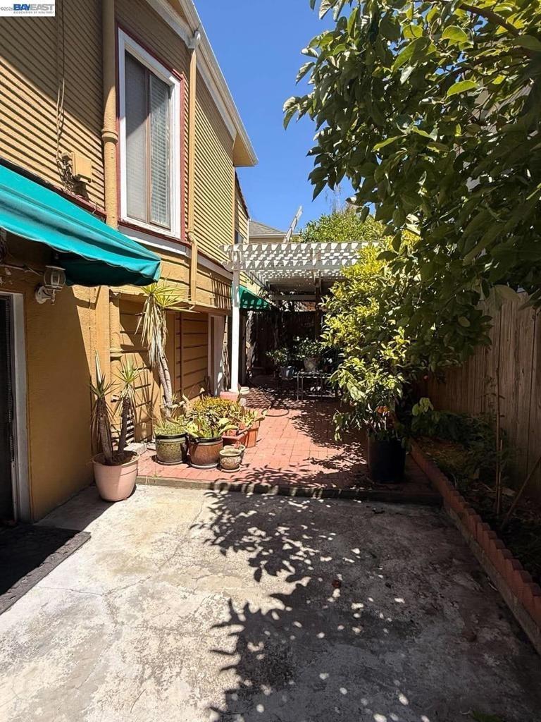 Bay St, Alameda, CA 94501