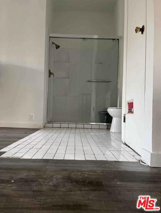 Kingswell Ave, Los Angeles, CA 90027