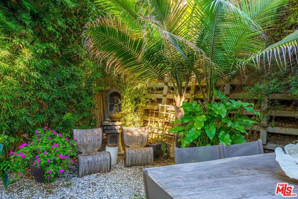 Zuma View Pl, Malibu, CA 90265