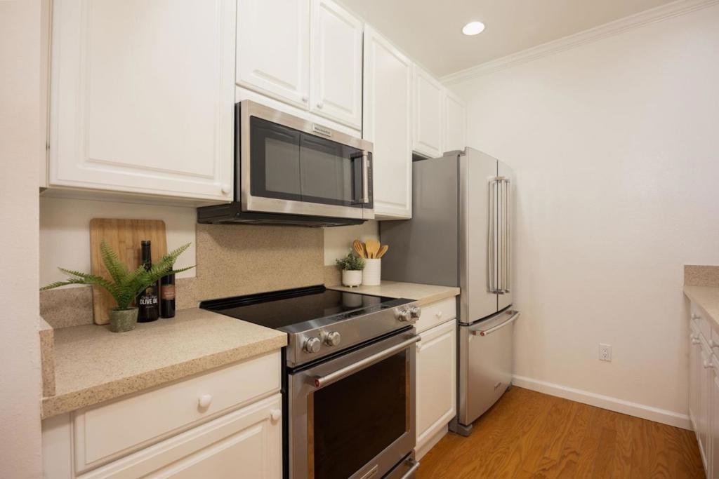 Park Blvd, Palo Alto, CA 94306
