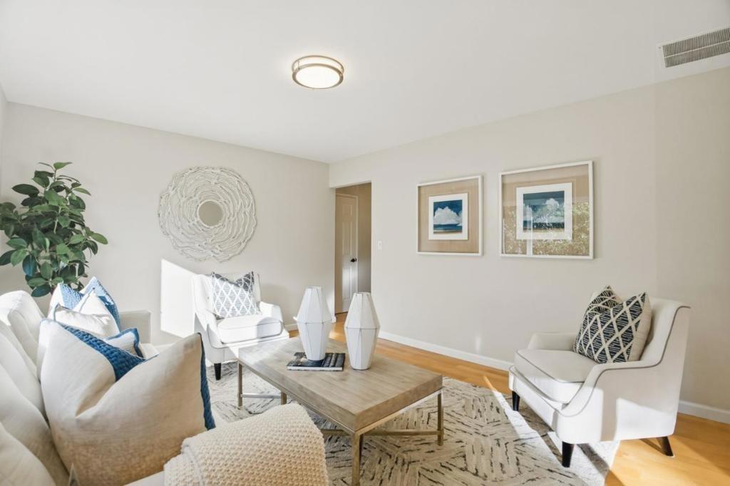 Deerfield Rd, Los Gatos, CA 95033