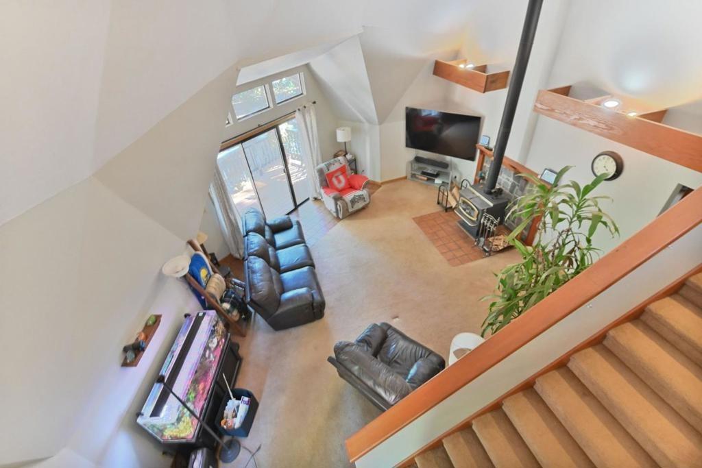 Pine Dr E, Pioneer, CA 95666