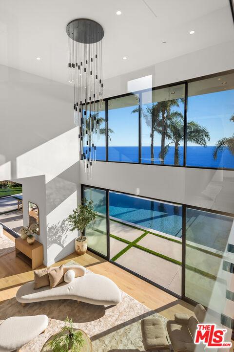 Avenida Del Mar, Malibu, CA 90265