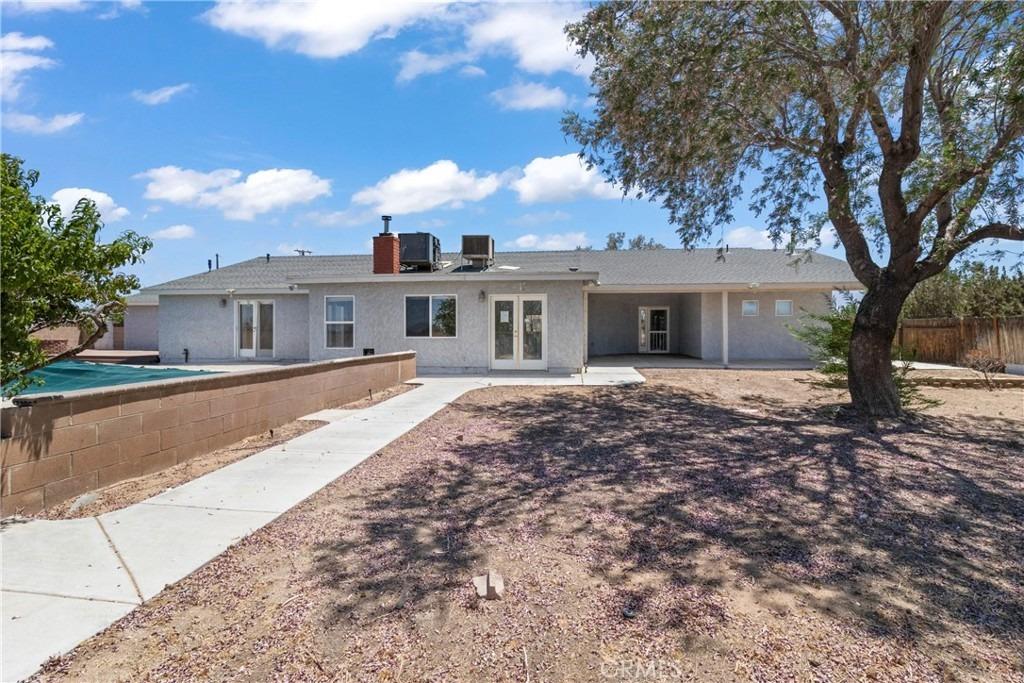 W Avenue N8, Palmdale, CA 93551