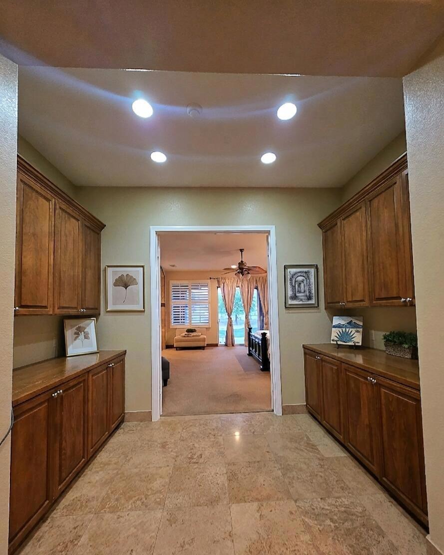 Avenida Esparza, Thousand Palms, CA 92276
