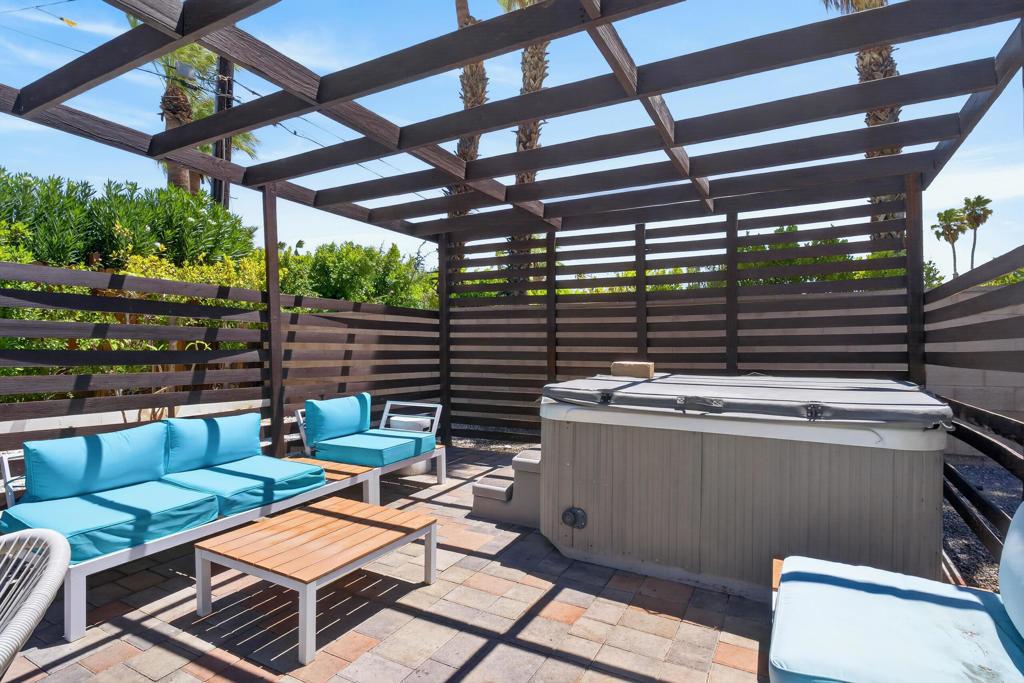 E Bellamy Rd, Palm Springs, CA 92262