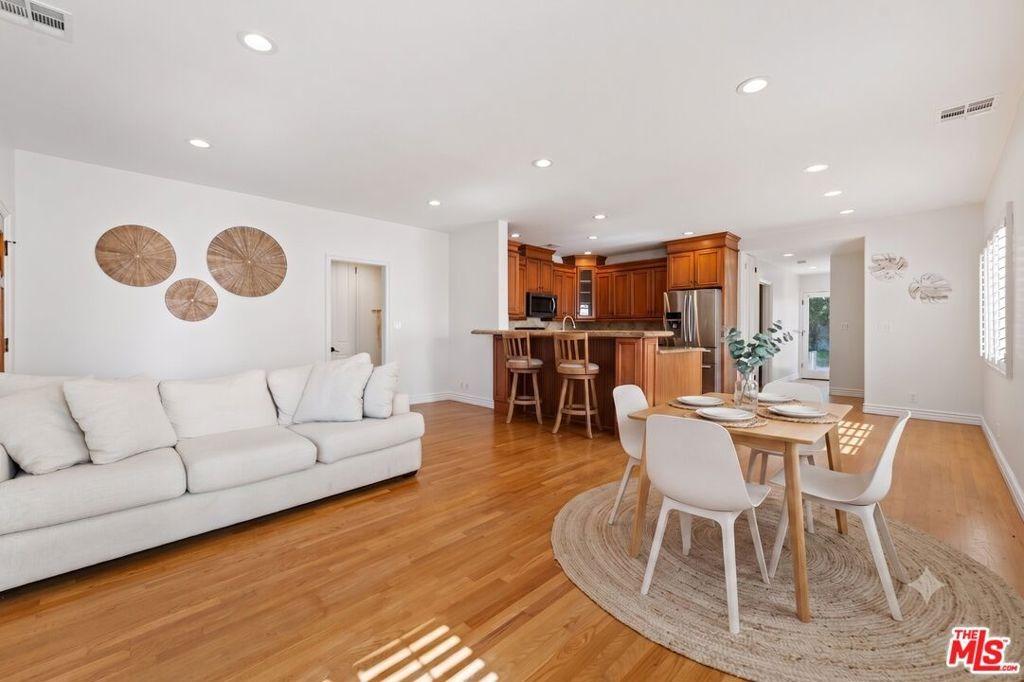 W 8th St, San Pedro, CA 90731