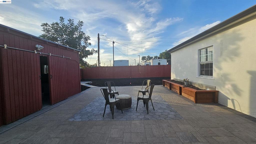 170th Ave, Ashland, CA 94541