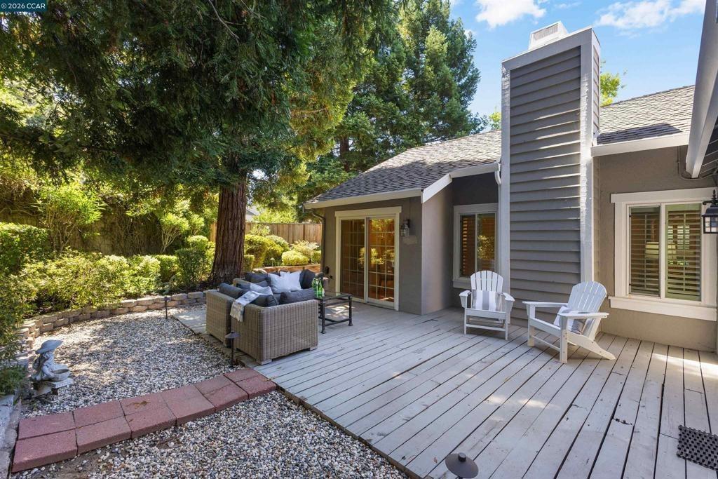 Blossom Ct, Danville, CA 94506