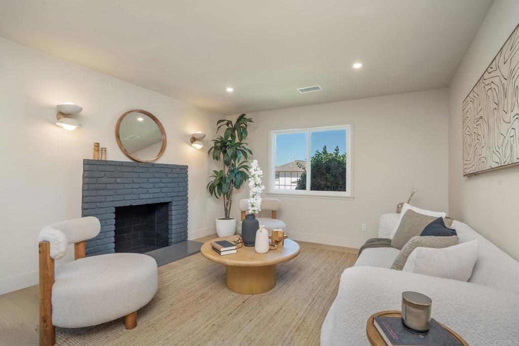 Sunny Heights Dr, Los Angeles, CA 90065