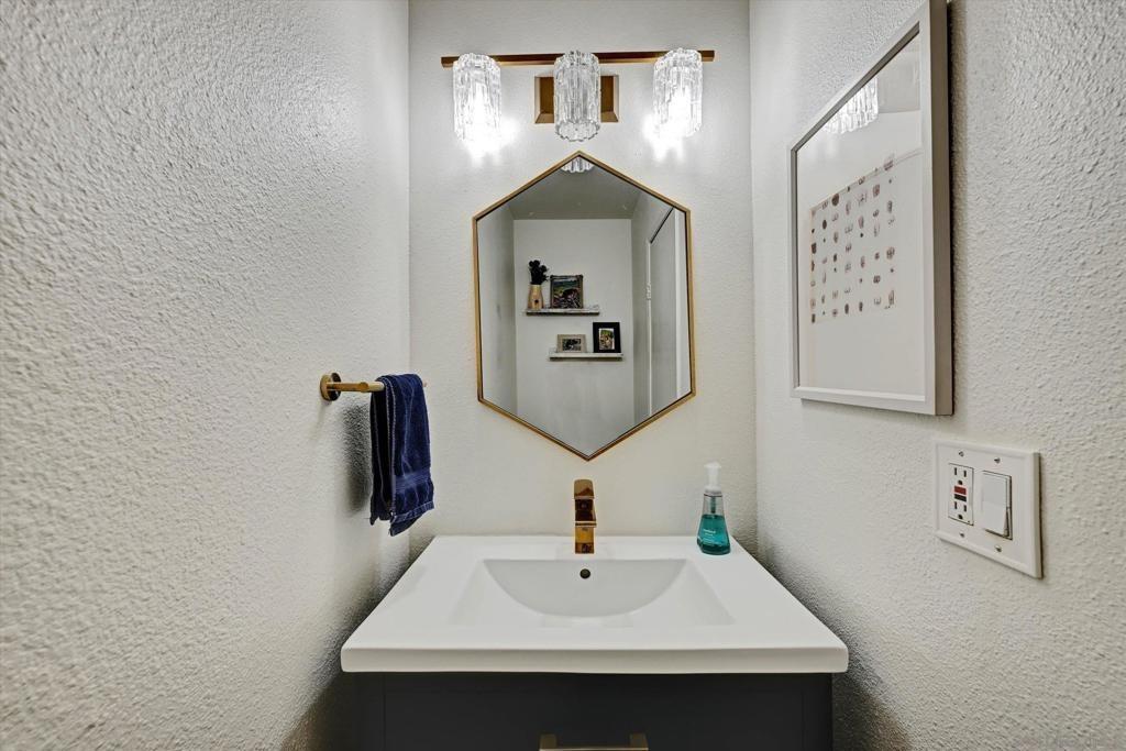 Macouba Pl, San Diego, CA 92124