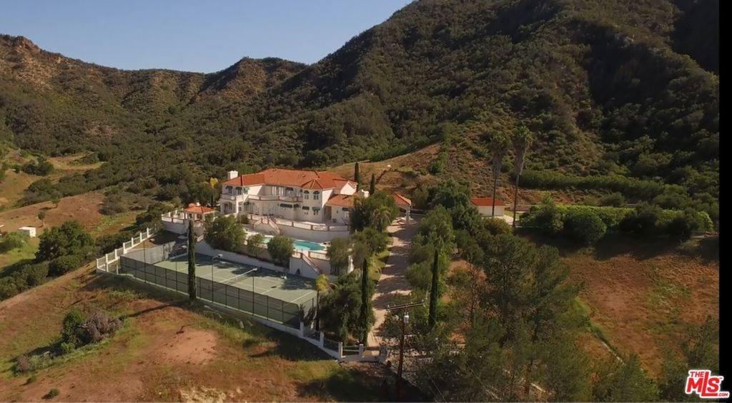 Mulholland Hwy, Agoura Hills, CA 91301