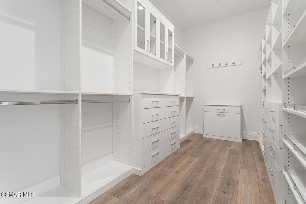 Toyon Ct, Thousand Oaks, CA 91362