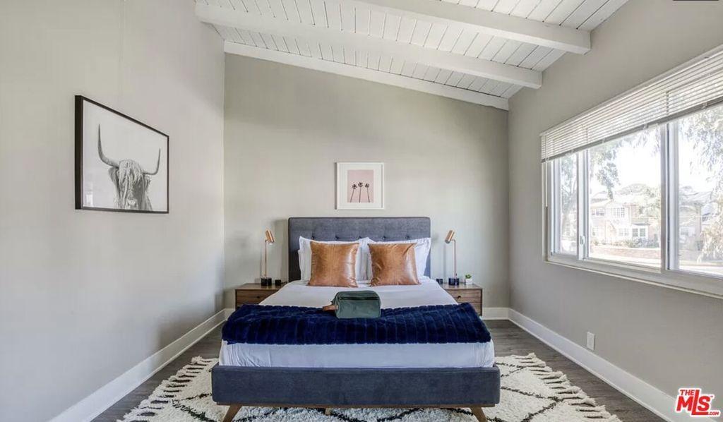 W 83rd St, Playa Del Rey, CA 90293