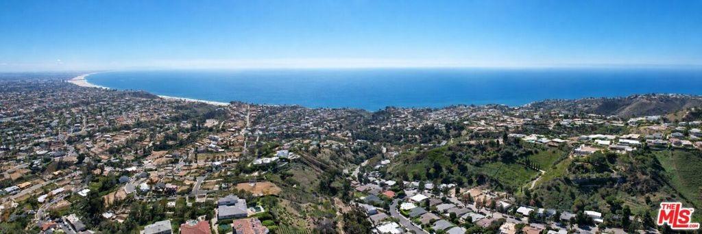 Lachman Ln, Pacific Palisades, CA 90272