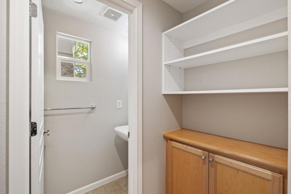 Tobin Cir, Santa Clara, CA 95054