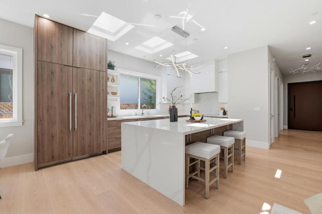 S Tantau Ave, Cupertino, CA 95014