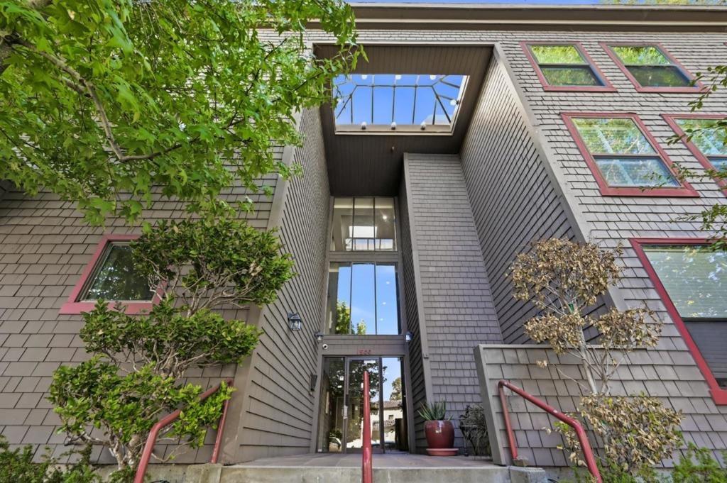 Sherman Ave, Burlingame, CA 94010