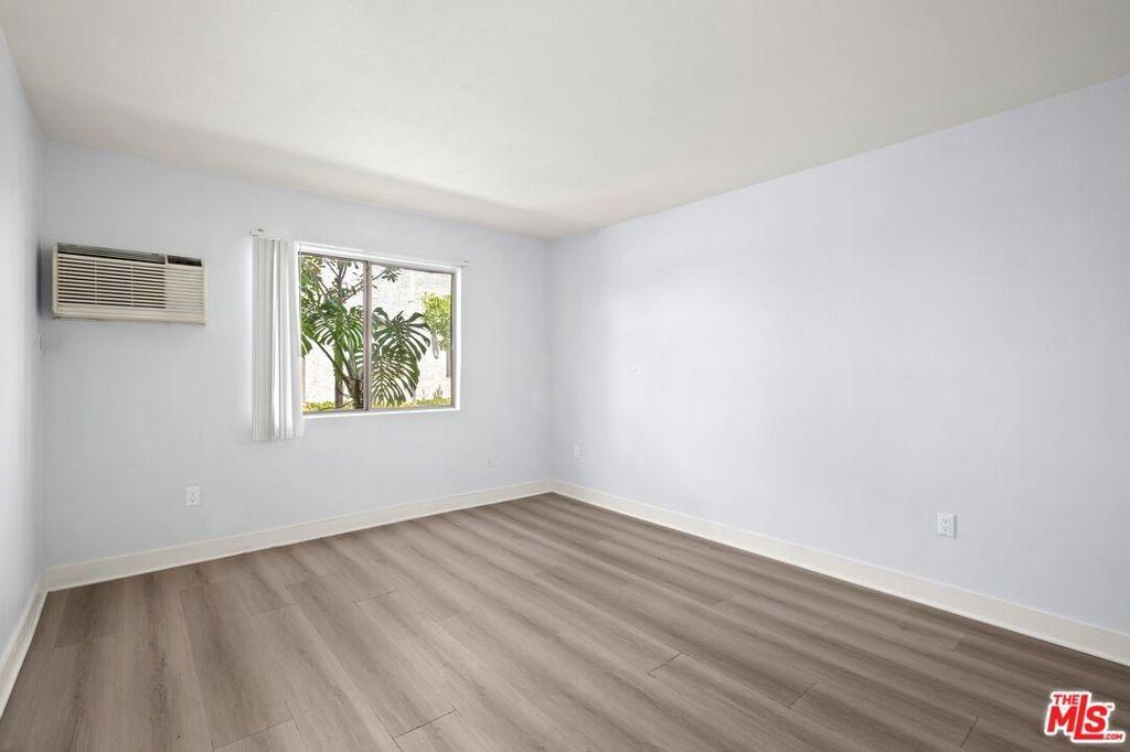 Hatteras St, Tarzana, CA 91356
