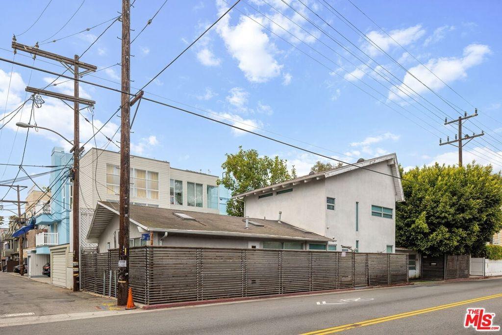 Pacific Ave, Venice, CA 90291