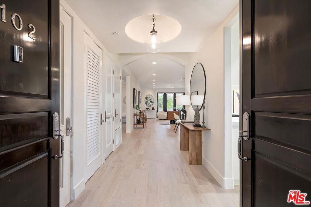 Chenault St, Los Angeles, CA 90049