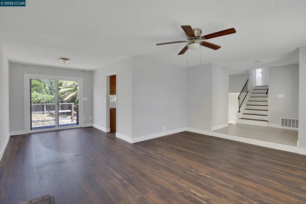 Asbury Dr, Vacaville, CA 95687