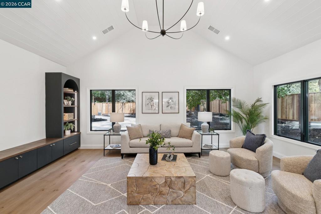 Danville Blvd, Alamo, CA 94507