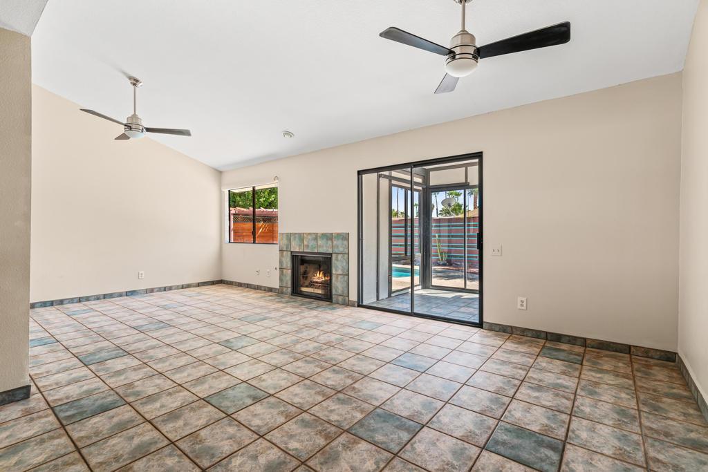 E Luna Way, Palm Springs, CA 92262