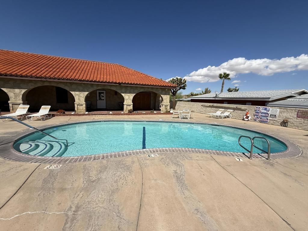 Palm Ave, Yucca Valley, CA 92284