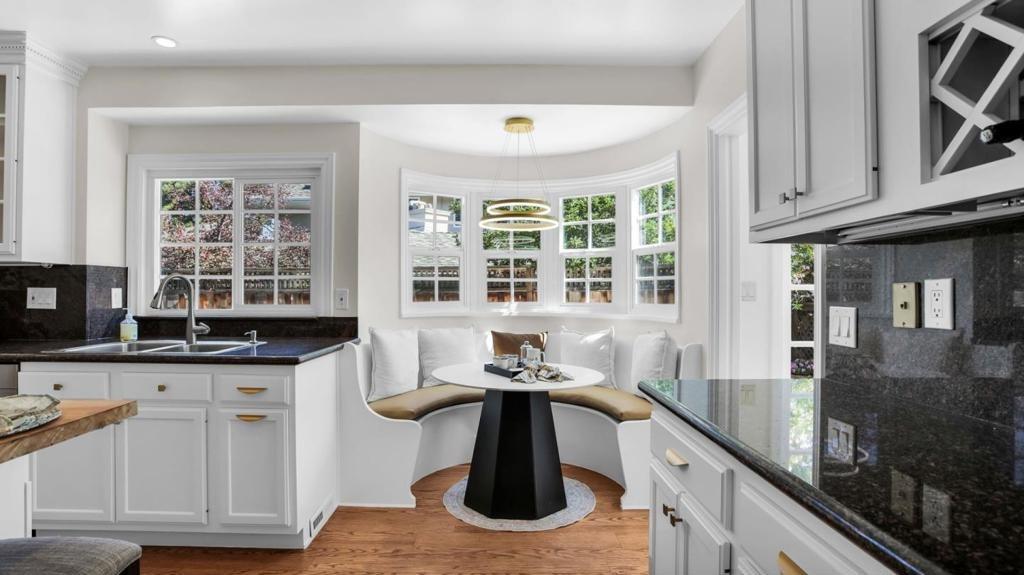 Wilburn Ave, Atherton, CA 94027