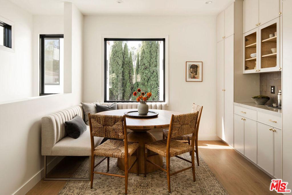 Locksley Pl, Los Angeles, CA 90039