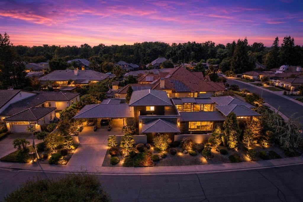 River Nine Dr, Modesto, CA 95356