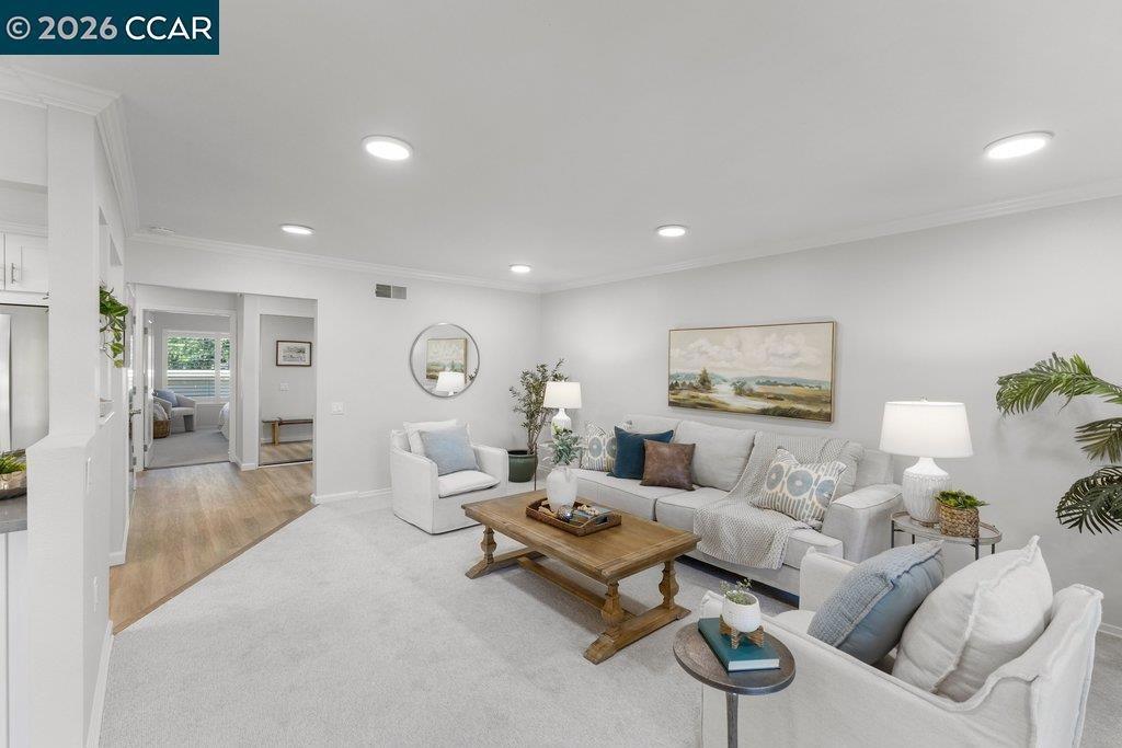 Pine Knoll Dr, Walnut Creek, CA 94595