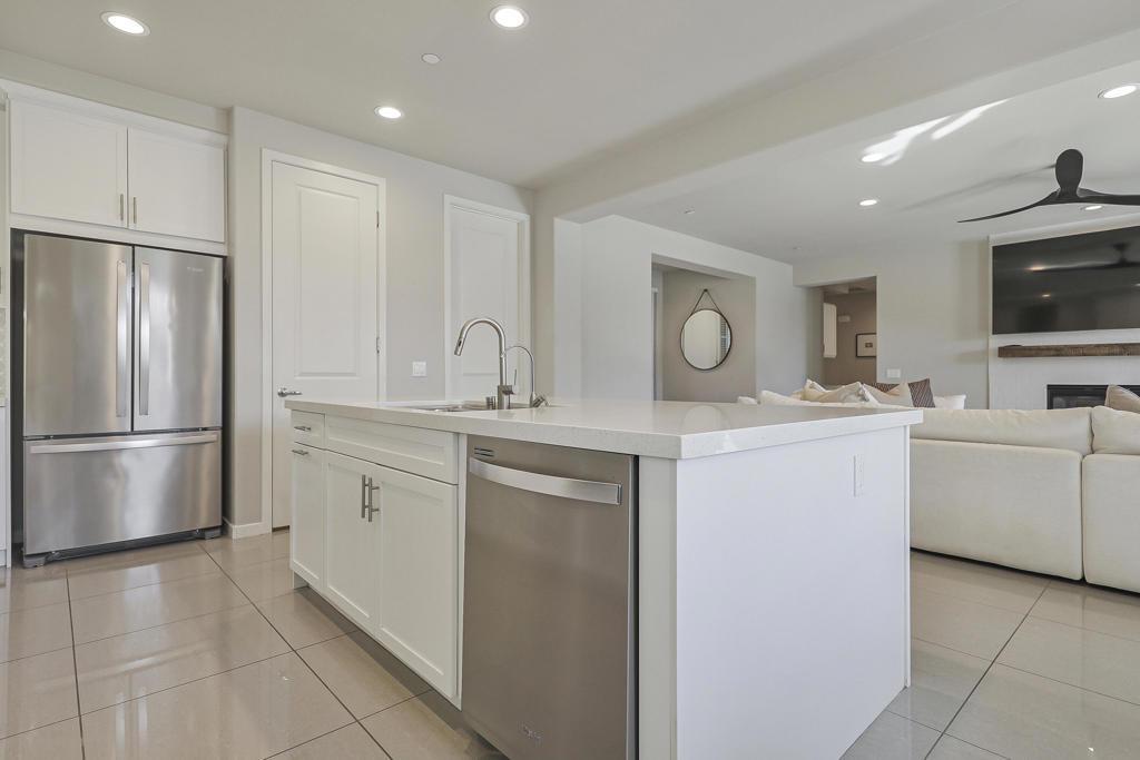Hazelton Ln, Indio, CA 92203