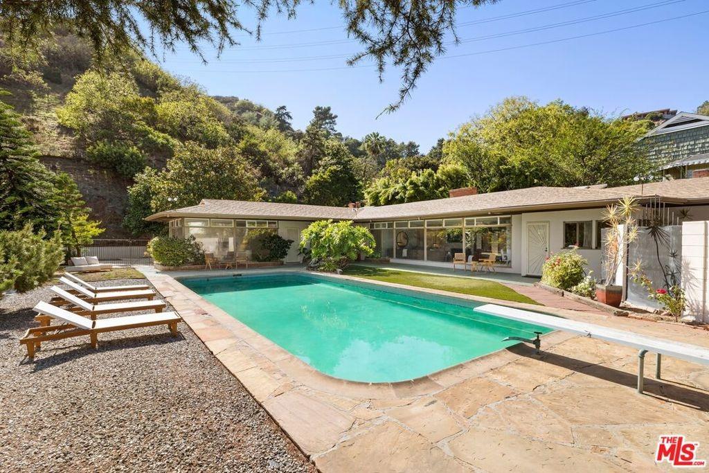 Outpost Cove Dr, Los Angeles, CA 90068