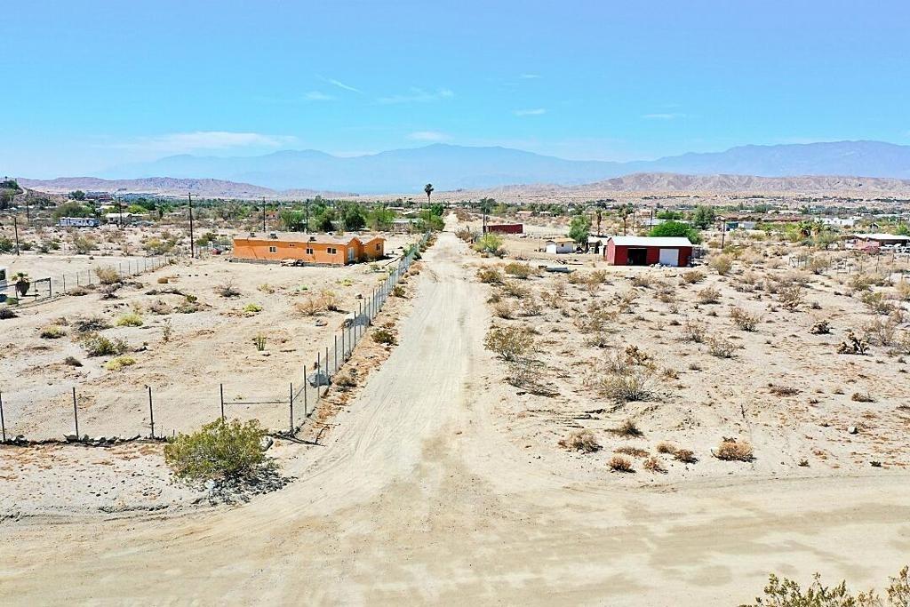 Aqueduct Rd, Desert Hot Springs, CA 92241