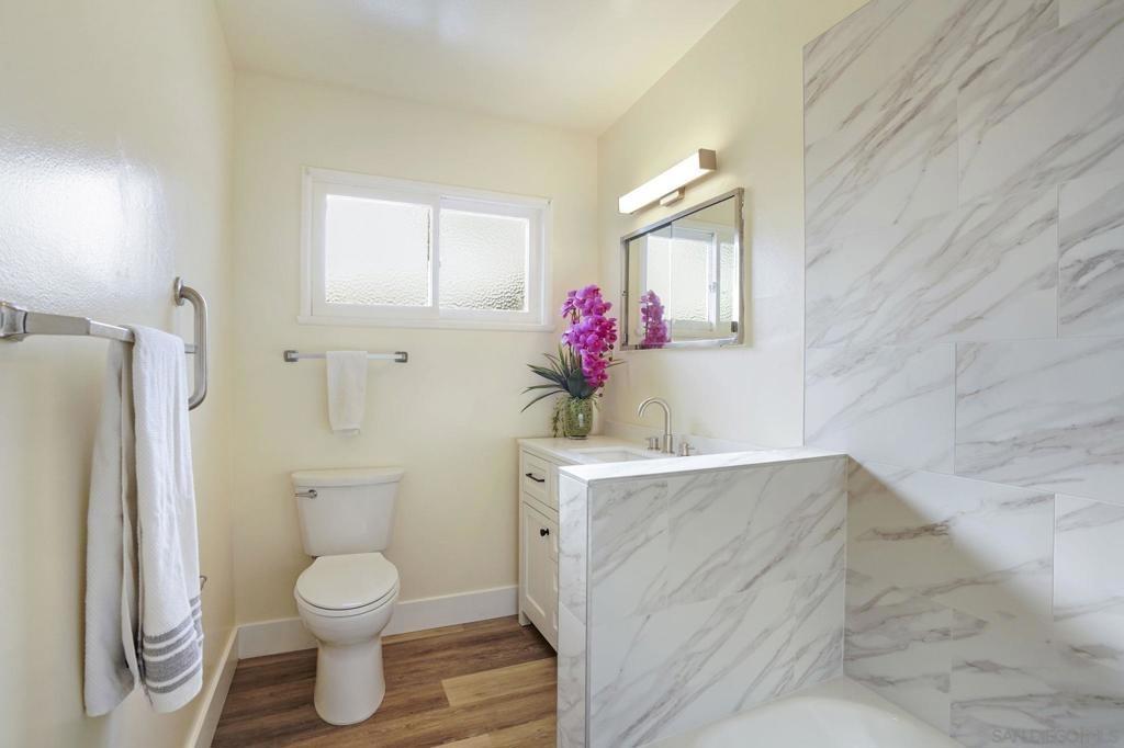 Moccasin Ave, San Diego, CA 92117