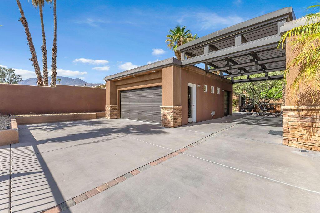 Eisenhower Dr, La Quinta, CA 92253